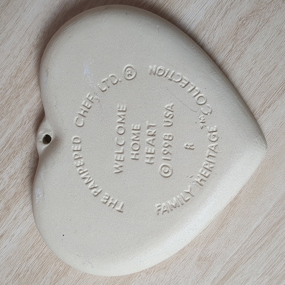 Pampered Chef Welcome Home Heart 1998 Clay Cookie Mold - Picture 2 of 2